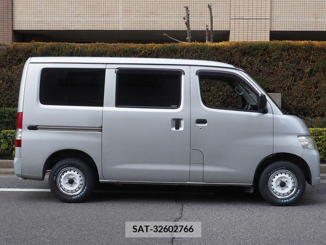 Toyota LITEACE VAN 2014-04 386269-26
