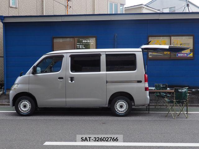 Toyota LITEACE VAN 2014-04 386269-20