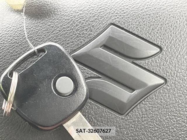 Suzuki ALTO 2018-05 355818-4