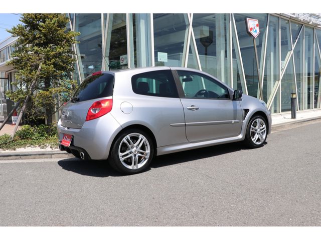 Renault LUTECIA 2011-01 3565-2