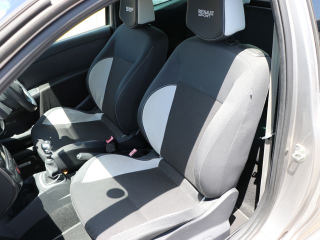 Renault LUTECIA 2011-01 3565-7