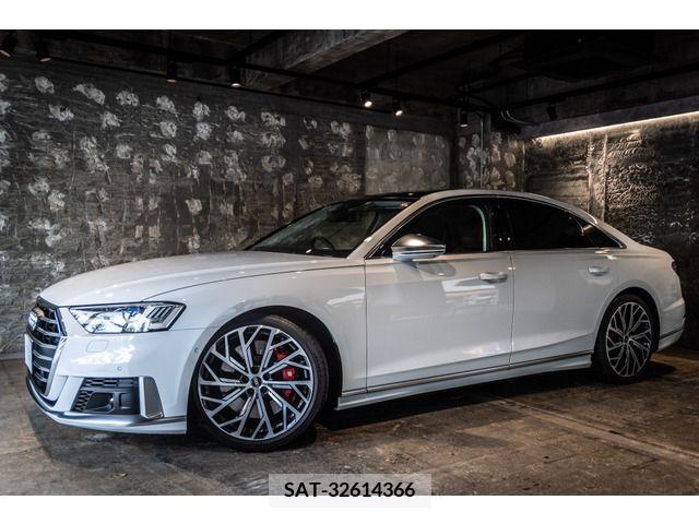 Audi S8 2021-04 237110-5