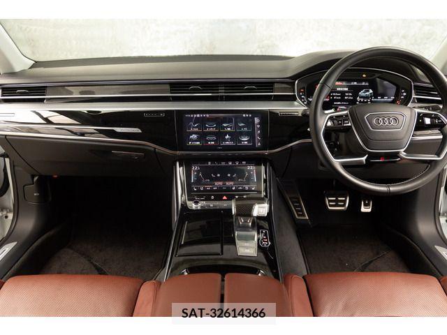Audi S8 2021-04 237110-1