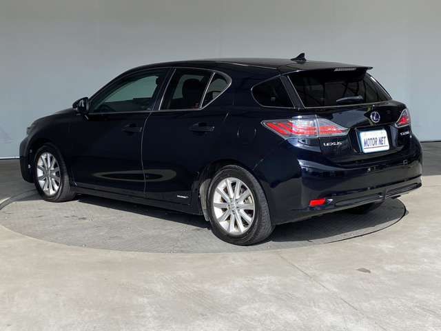 Lexus CT 2013-01 27970-12
