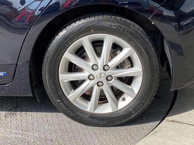 Lexus CT 2013-01 27970-14