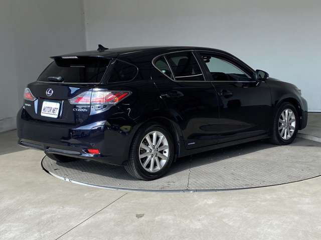 Lexus CT 2013-01 27970-10