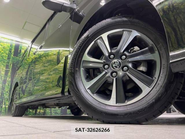 Toyota VOXY 2019-04 205522-14