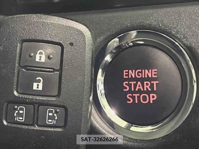 Toyota VOXY 2019-04 205522-7