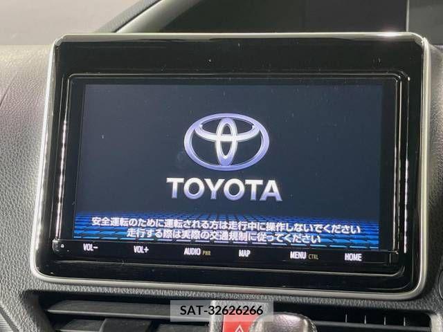 Toyota VOXY 2019-04 205522-3