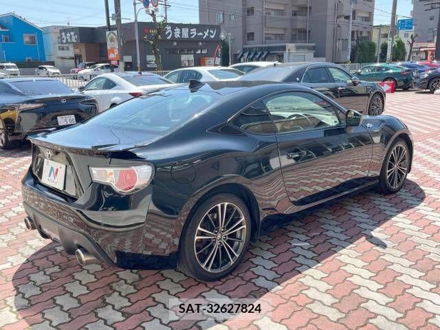 Toyota 86 2016-05 266745-17