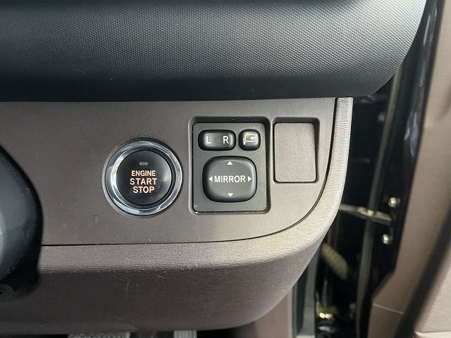 Toyota IQ 2009-01 5407-23