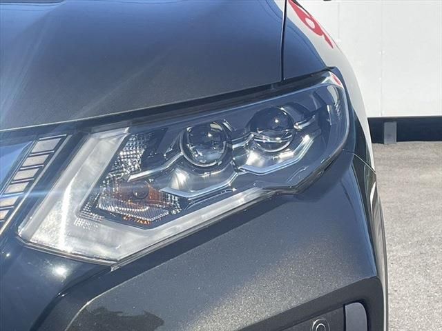 Nissan X-TRAIL 2018-10 17747-8