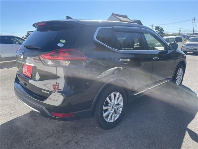 Nissan X-TRAIL 2018-10 17747-4