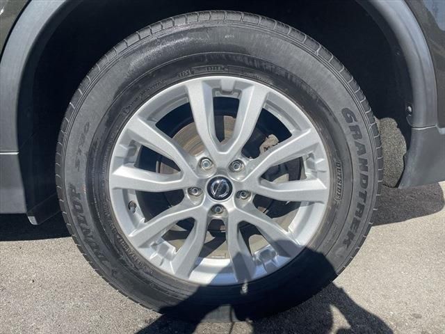 Nissan X-TRAIL 2018-10 17747-17