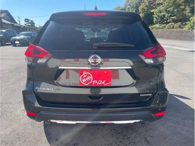 Nissan X-TRAIL 2018-10 17747-5