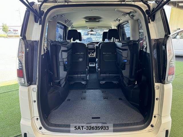 Nissan SERENA 2019-06 367677-12