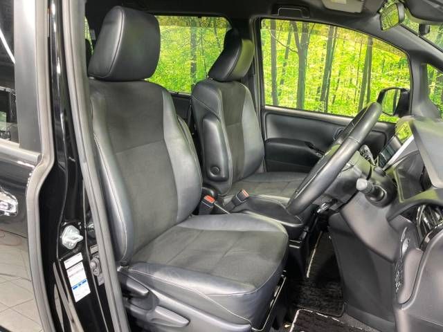 Toyota NOAH 2018-01 22126-8
