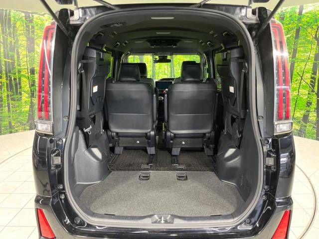 Toyota NOAH 2018-01 22126-11