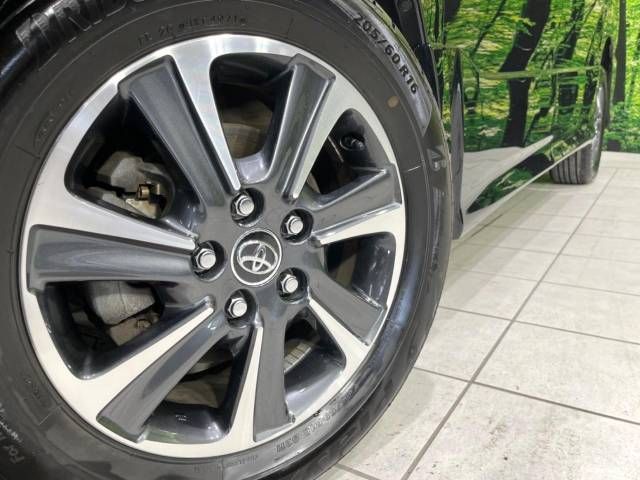 Toyota NOAH 2018-01 22126-14