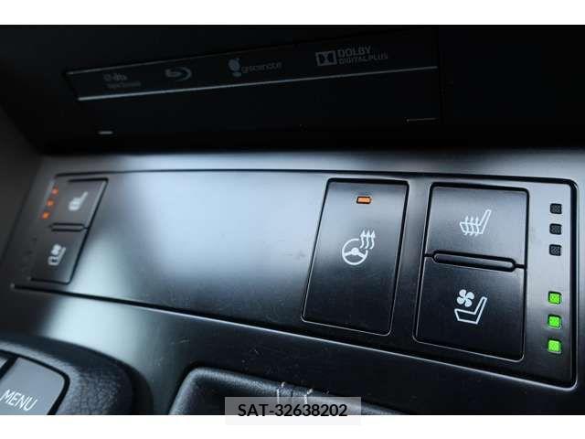 Lexus IS 2013-11 297899-15