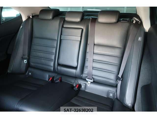 Lexus IS 2013-11 297899-6