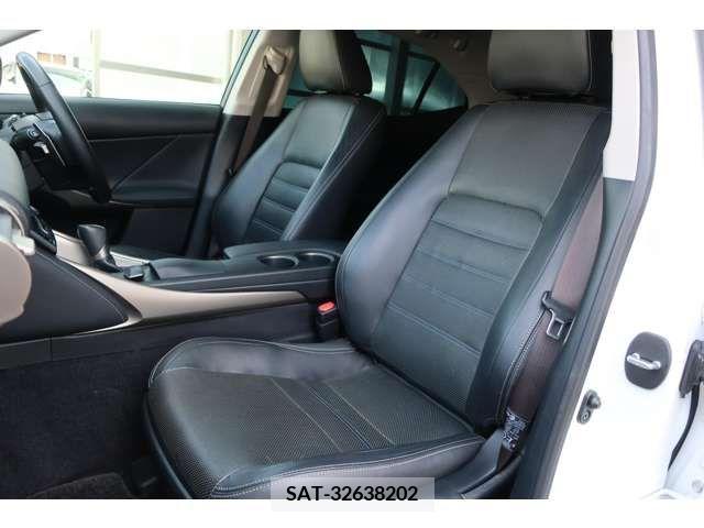 Lexus IS 2013-11 297899-4