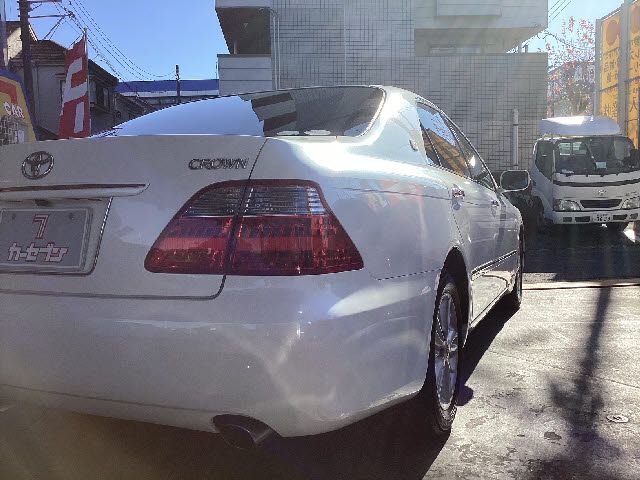 Toyota CROWN SEDAN 2005-10 28781-25