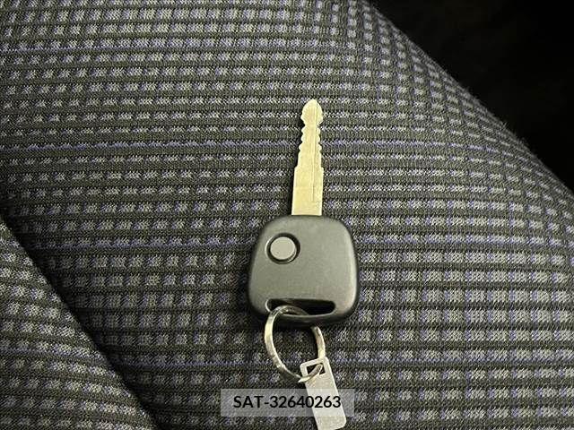 Mazda FLAIR 2017-05 325256-3