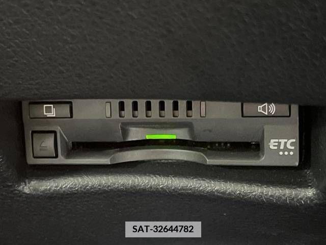 Toyota SIENTA 2016-08 351132-4