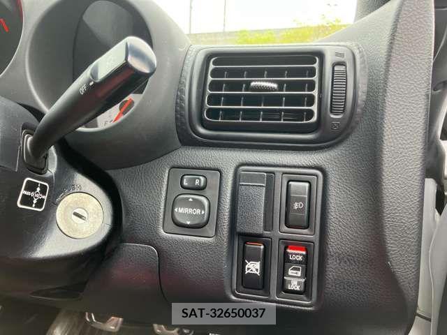 Toyota MR-S 2003-01 278390-10