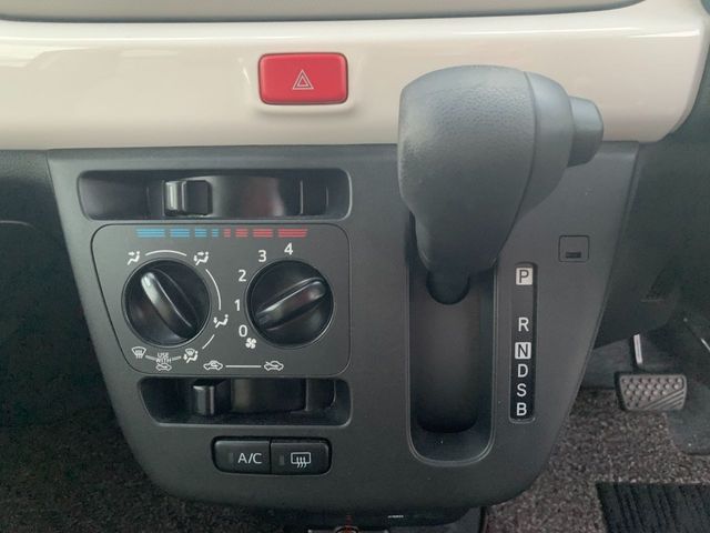 Daihatsu MIRA 2018-10 184122-9