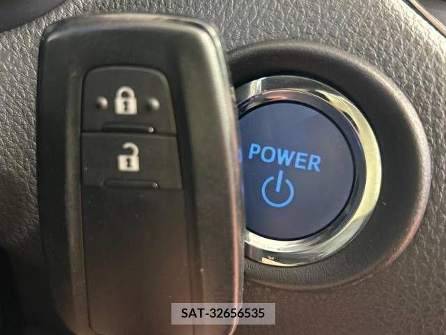 Toyota C-HR 2017-03 322973-8