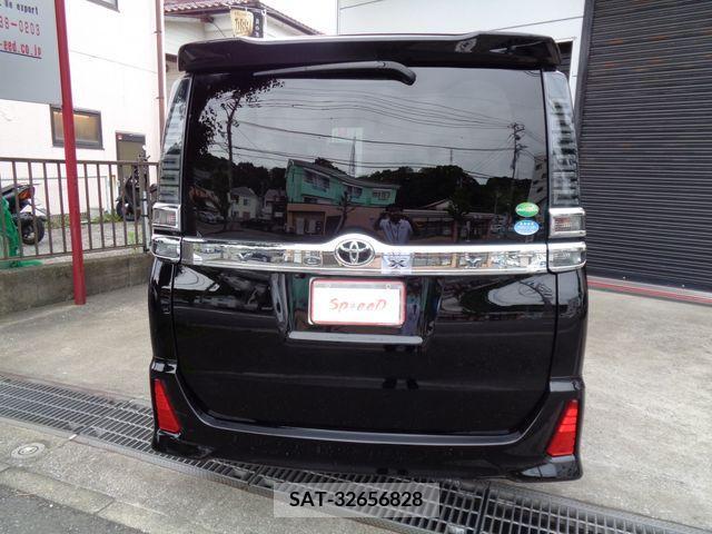 Toyota VOXY 2018-12 321634-9