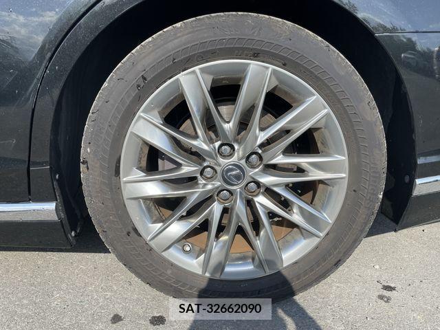 Lexus LS 2018-12 256147-11