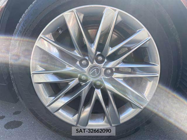 Lexus LS 2018-12 256147-9