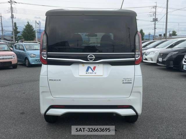 Nissan ROOX 2020-06 324112-15