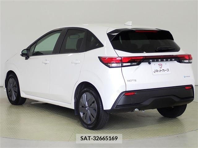 Nissan NOTE 2022-11 380884-6