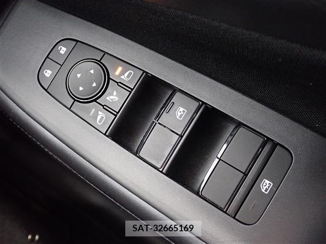 Nissan NOTE 2022-11 380884-21