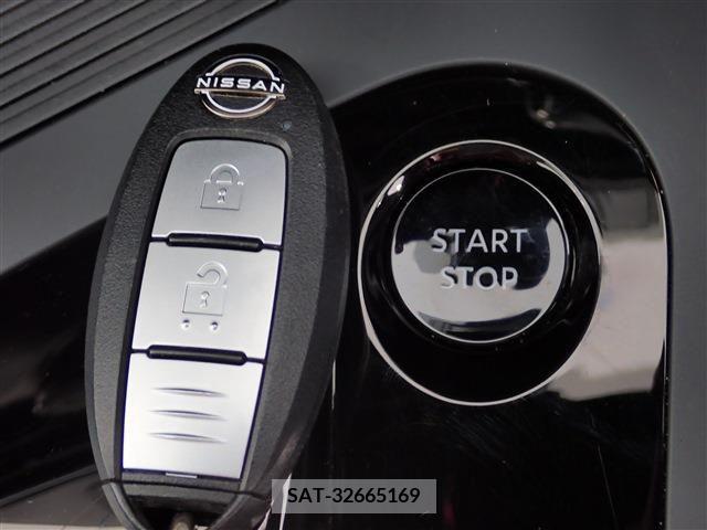 Nissan NOTE 2022-11 380884-9