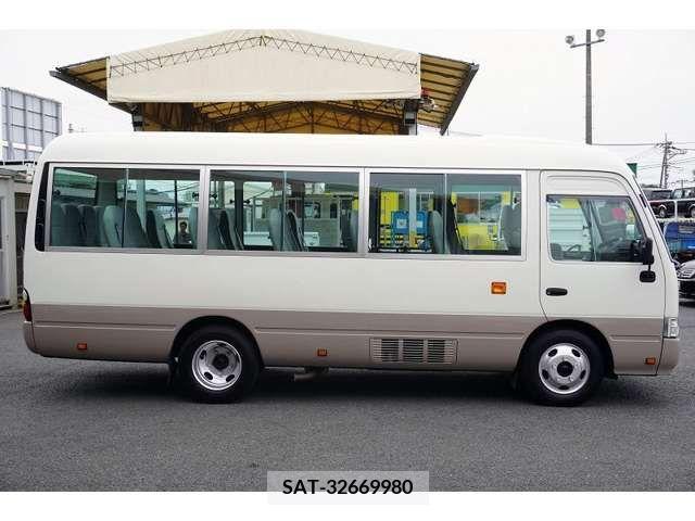Toyota COASTER 2015-04 264381-4