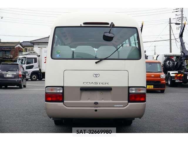 Toyota COASTER 2015-04 264381-3