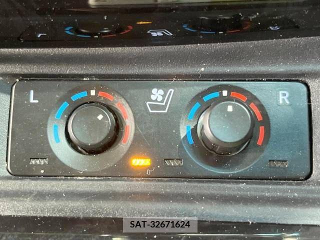 Toyota ALPHARD 2023-03 259073-8