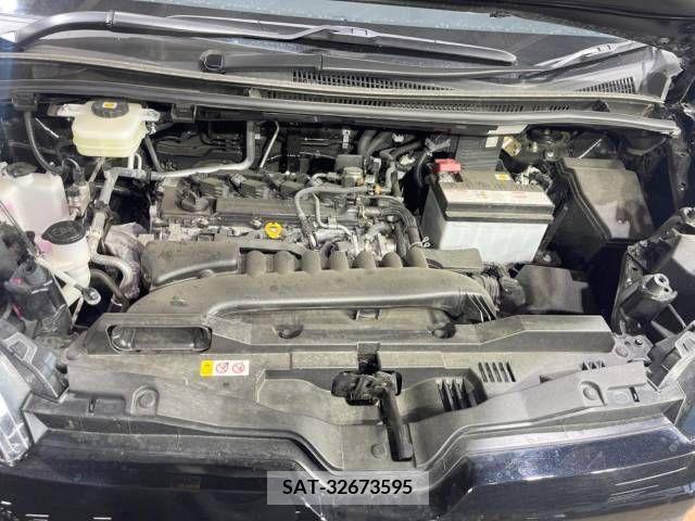 Toyota NOAH 2023-04 216688-17