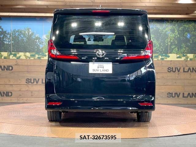Toyota NOAH 2023-04 216688-14