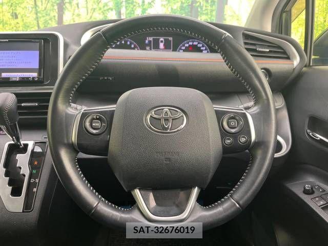 Toyota SIENTA 2015-12 239239-12
