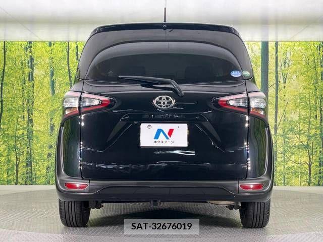 Toyota SIENTA 2015-12 239239-16