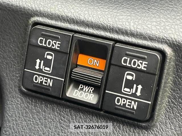 Toyota SIENTA 2015-12 239239-5