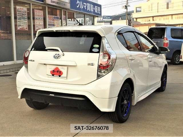 Toyota AQUA 2012-08 346500-2