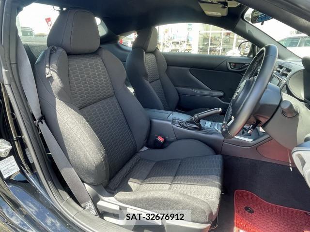 Toyota 86 2023-01 270795-12