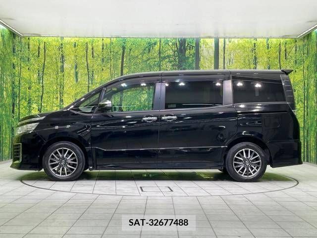 Toyota VOXY 2015-11 321462-3